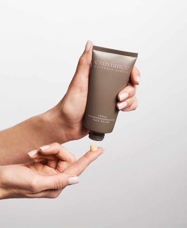 20275_triple_microdermabrasion_face_polish_2_1.jpg 20275_triple_microdermabrasion_face_polish_2_1.jpg